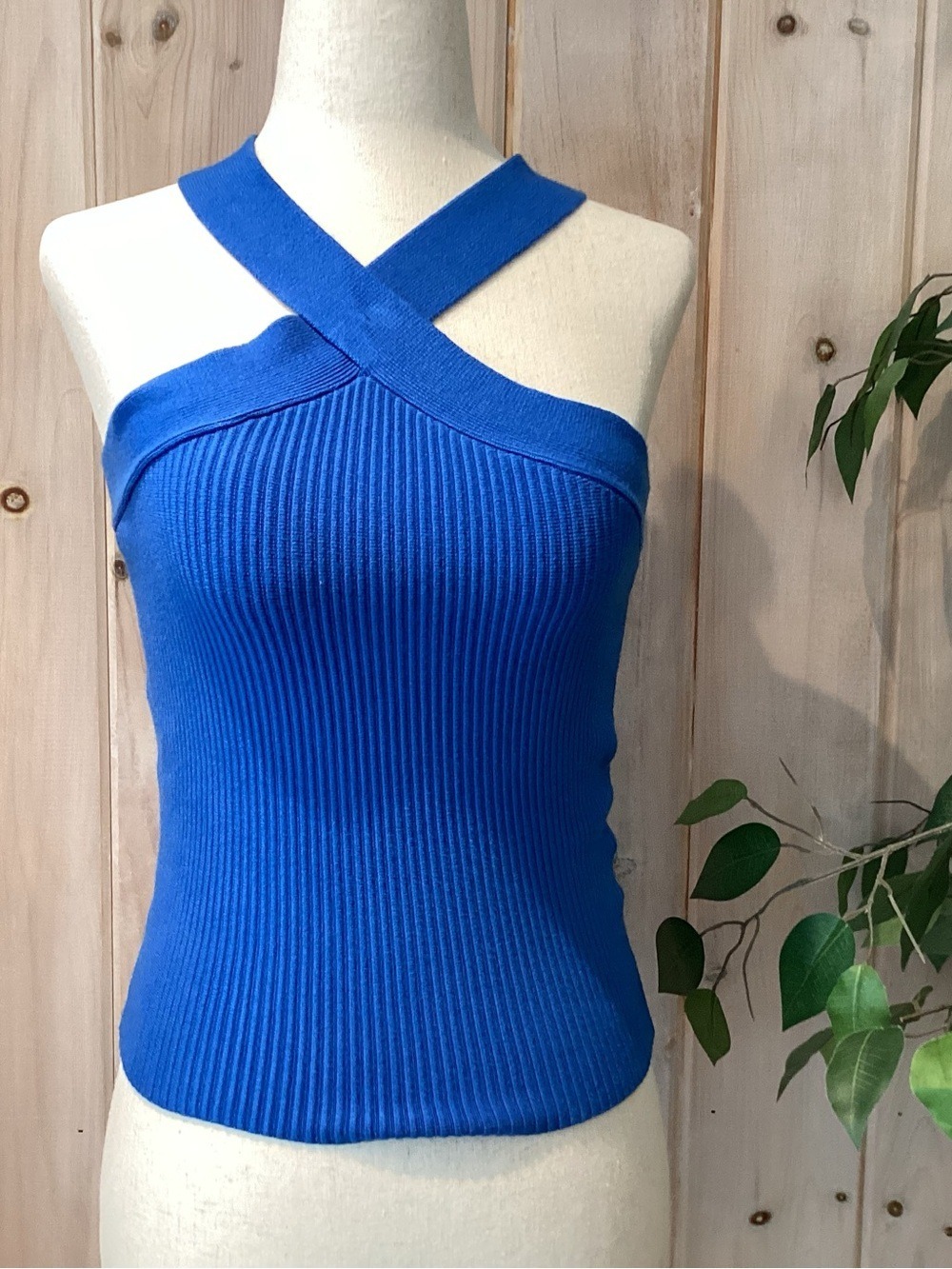 House of Harlow ribbed halter crop tops